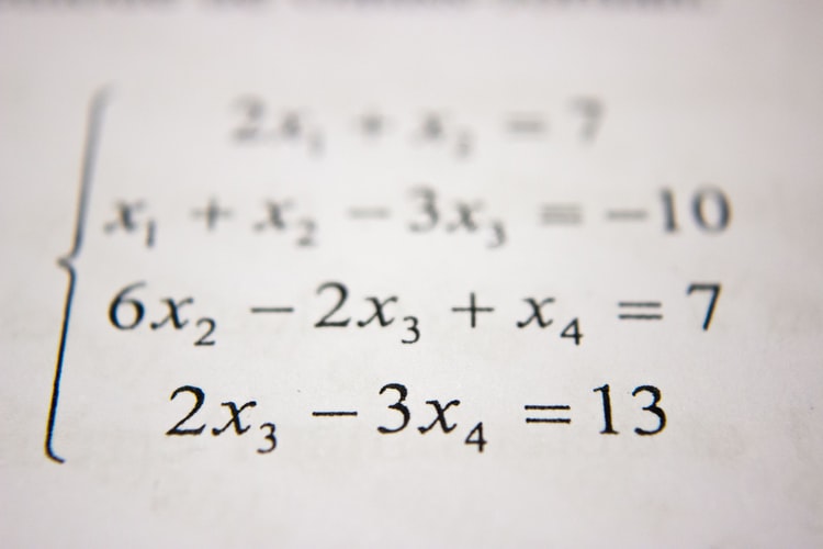 Model de antrenament Evaluarea Nationala 2020 clasa a 8a - Matematica Test 1